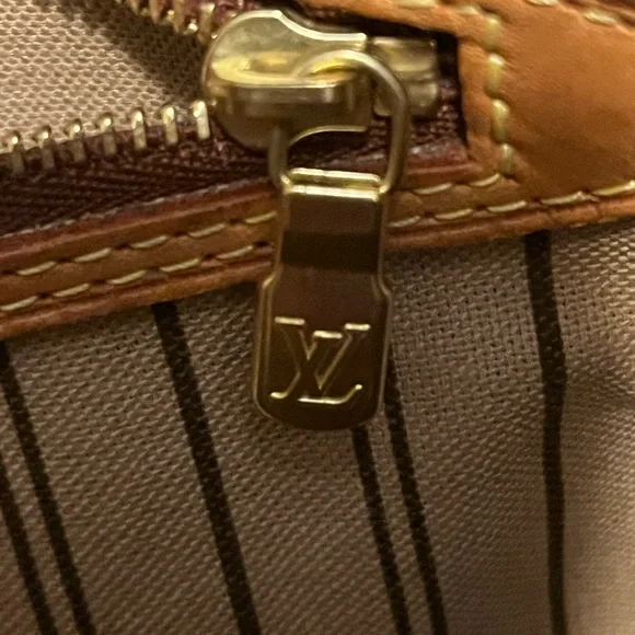 Pre-owned Louis Vuitton Neverfull MM - good condition - Picture 7 of 11